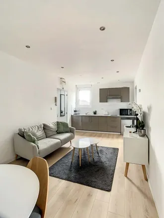 Rent this 2 bed apartment on 74 Rue Jean Boen in 80000 Amiens, France