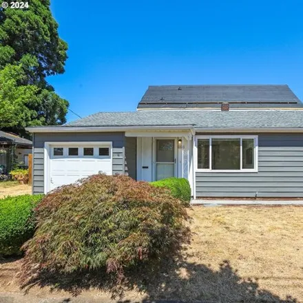 Buy this 2 bed house on 4941 SE Raymond St in Portland, Oregon