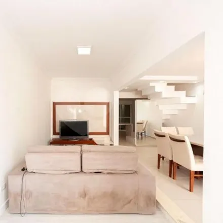 Buy this 3 bed house on Rua Doutor Pâmphilo D'Assunção 2137 in Parolin, Curitiba - PR