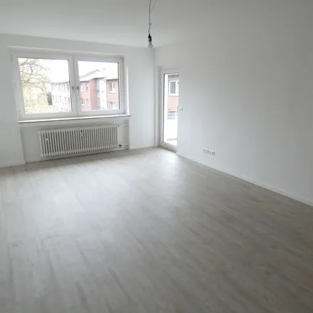 Rent this 3 bed apartment on Hagemer Kirchweg 66 in 45711 Datteln, Germany
