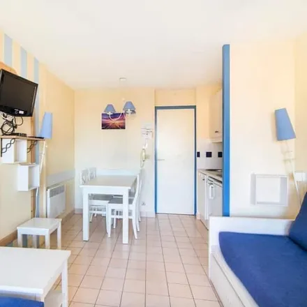 Image 1 - 85440 Talmont-Saint-Hilaire, France - Apartment for rent