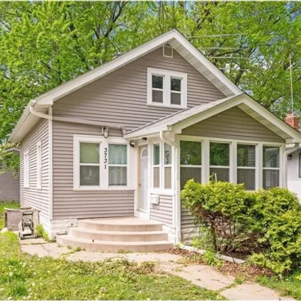 Buy this 3 bed house on 3731 North Oliver Avenue in Minneapolis, MN 55412
