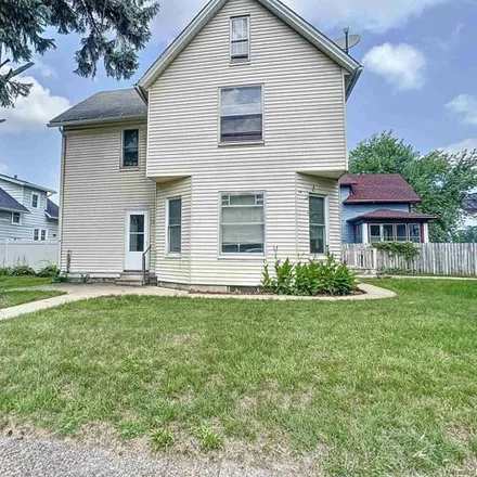 Buy this 5 bed house on St. John's Lutheran Church in 7th Avenue, Rock Island