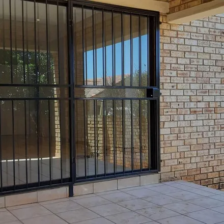 Image 6 - Hole In One Avenue, Mogale City Ward 23, Krugersdorp, 1746, South Africa - Townhouse for rent