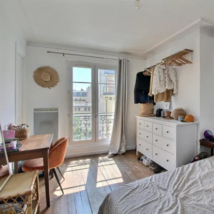 Image 2 - 29 Rue de Château Landon, 75010 Paris, France - Apartment for rent