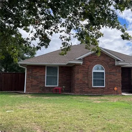 Buy this 3 bed house on 1106 Ono Court in McAlester, OK 74501