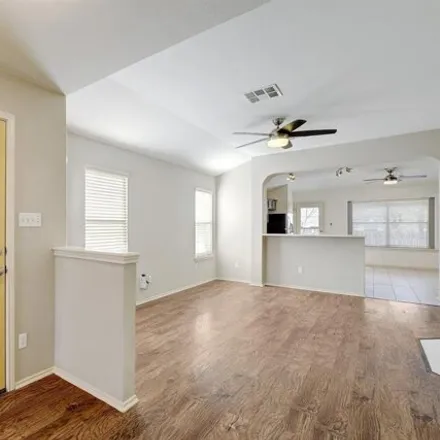 Image 6 - 12102 Johnny Weismuller Lane, Austin, TX 78748, USA - House for rent
