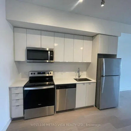 Image 7 - 12 Plastics Avenue, Toronto, ON M8Z 4B6, Canada - Apartment for rent