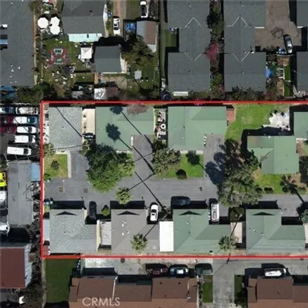Buy this 18 bed townhouse on 1010 North Bewley Street in Santa Ana, CA 92703