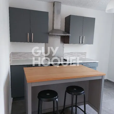 Rent this 2 bed apartment on Rue Bigarreau in 68260 Kingersheim, France