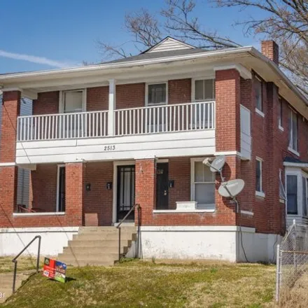 Image 2 - 2513 Date Street, Louisville, KY 40210, USA - House for sale