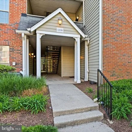 Buy this 2 bed condo on Penderview Terrace in Fair Oaks, Fairfax County