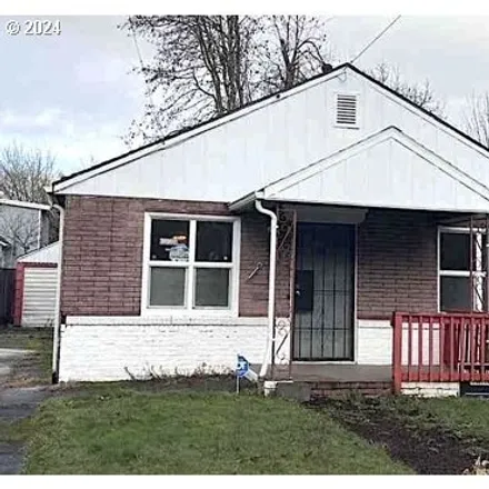 Buy this 2 bed house on 205 Northeast Stanton Street in Portland, OR 97212