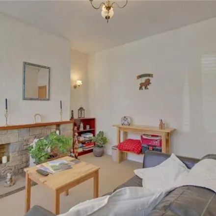 Image 3 - 24 Springfield Mount, Farsley, LS18 5DP, United Kingdom - Townhouse for sale
