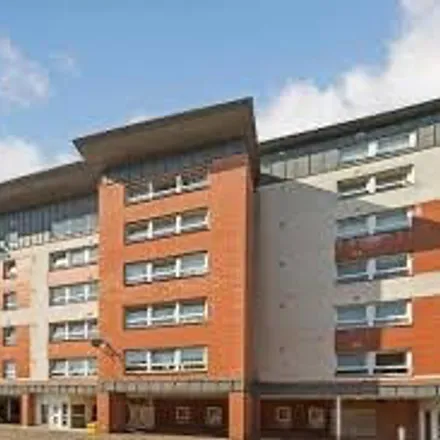 Rent this 3 bed apartment on 6 Finlay Drive in Glasgow, G31 2RQ