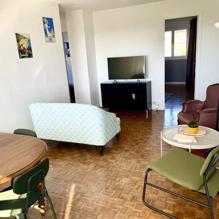 Rent this 4 bed apartment on 37 Rue Saint-Jean in 69005 Lyon 5e Arrondissement, France