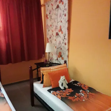 Rent this 2 bed apartment on Szimba állatorvosi rendelő in Budapest, Diósy Lajos utca 43