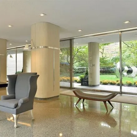 Image 6 - Manhattan House, 200 East 66th Street, New York, NY 10065, USA - Condo for sale