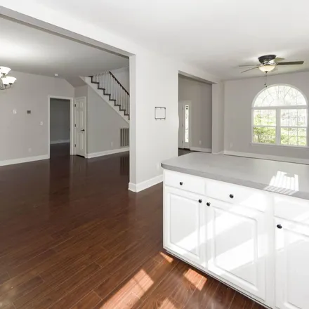 Image 3 - 9685 Miles Jamison Road, Summerville Place, Summerville, SC 29456, USA - Apartment for rent