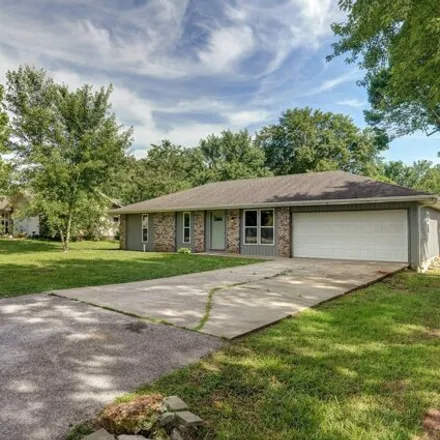 Image 2 - 3158 W Cynthia St, Springfield, Missouri, 65810 - House for sale