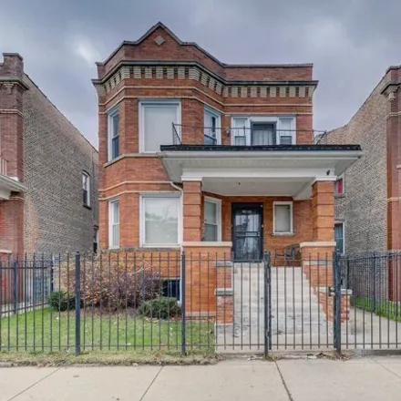 Buy this 6 bed house on 1006-1008 North Massasoit Avenue in Chicago, IL 60651