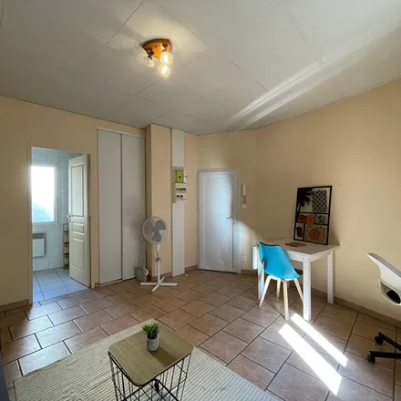 Rent this 1 bed apartment on 18 Rue du Docteur Camboulives in 81000 Albi, France
