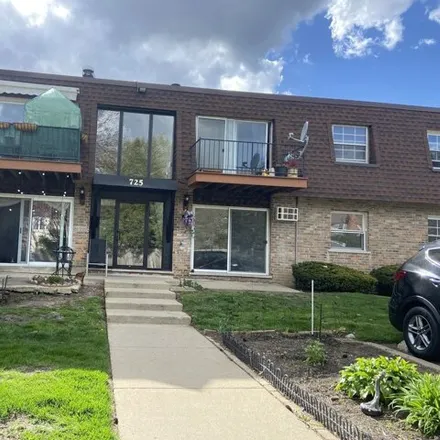 Buy this 2 bed condo on Grove Drive in Buffalo Grove, Buffalo Grove