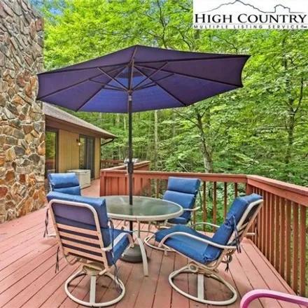 Image 5 - 311 Pine Ridge Rd, Beech Mountain, North Carolina, 28604 - House for sale