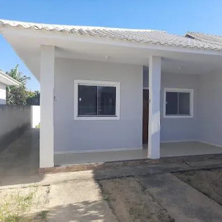 Buy this 2 bed house on Rua do Pepino in Araruama - RJ, 28979