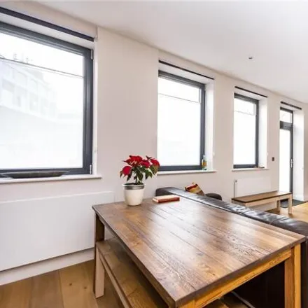 Image 4 - John Busch House, London Road, London, TW7 5XG, United Kingdom - Apartment for sale