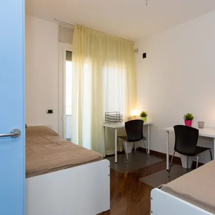 Rent this 5 bed room on Università degli Studi di Milano Bicocca in Viale Piero e Alberto Pirelli, 20126 Milan MI