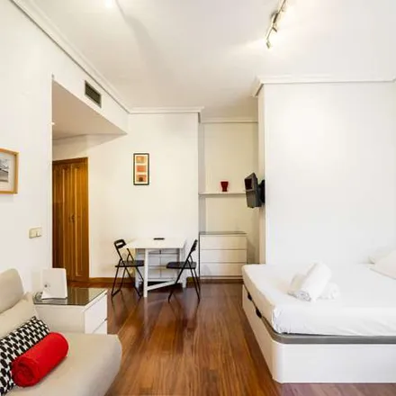 Image 6 - El Arquibar, Travesía del Conde Duque, 5, 28015 Madrid, Spain - Apartment for rent