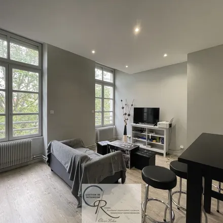 Rent this 3 bed apartment on 34 Rue Saint-Étienne in 58000 Nevers, France
