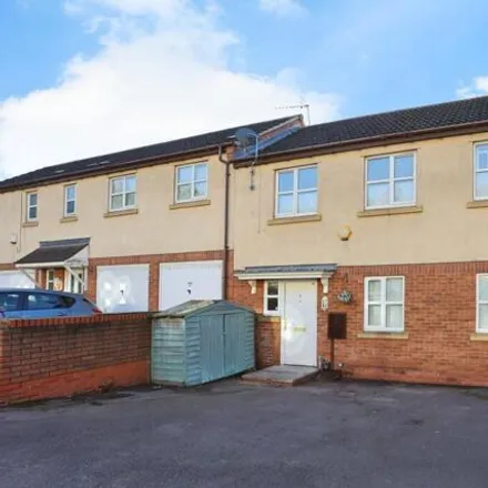 Buy this 3 bed townhouse on Bates Close in Shepshed, LE11 5EL
