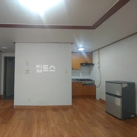 Image 4 - 서울특별시 강남구 신사동 561-26 - Apartment for rent