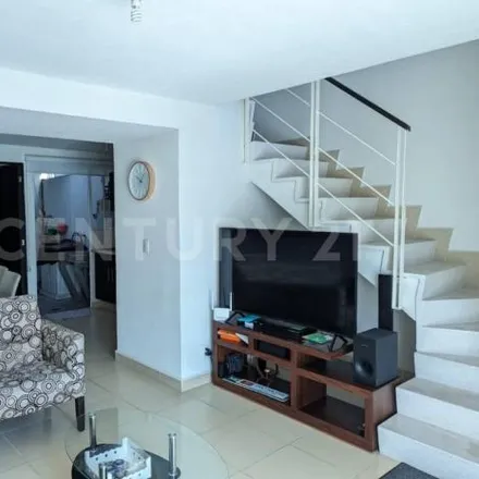 Buy this 3 bed house on Calle Miguel Hidalgo in 72700 San Juan Cuautlancingo, PUE