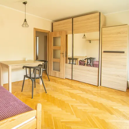 Rent this 4 bed room on Jacka Malczewskiego 78 in 80-107 Gdańsk, Poland