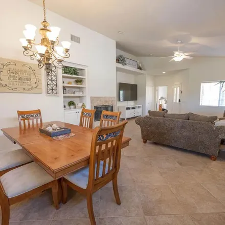 Image 8 - Indian Springs Golf Club, Green Hills Drive, Indio, CA 92235, USA - Apartment for rent
