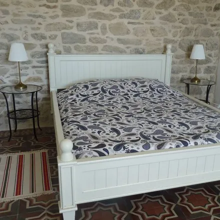 Rent this 3 bed duplex on 29250 Saint-Pol-de-Léon