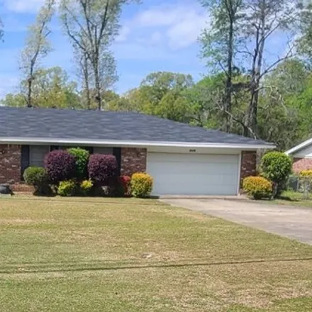 Buy this 3 bed house on 2005 Cooper Lake Road in Bastrop, LA 71220