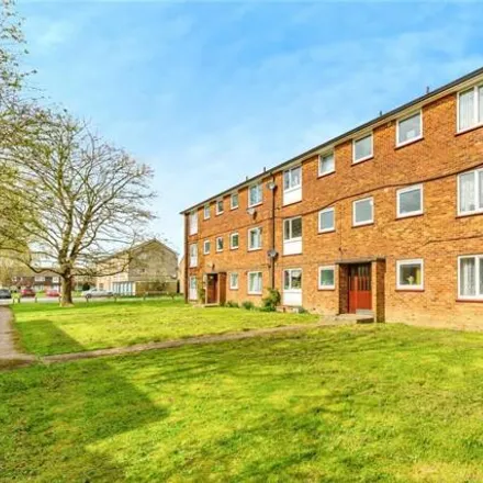 Buy this 1 bed apartment on Court Lodge Road in Horley, RH6 8RG