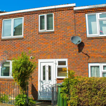 Buy this 3 bed townhouse on Sandpit Place in London, SE7 8DR