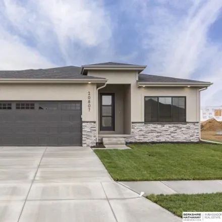 Buy this 4 bed house on 7512 North 126th Street in Douglas County, NE 68142