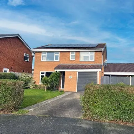 Buy this 4 bed house on Forest Drive in Broughton, CH4 0QJ