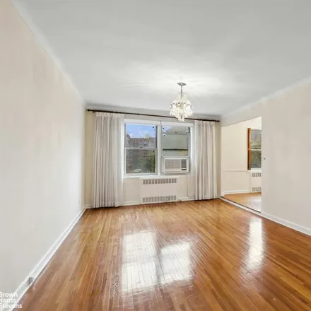 Image 4 - 68-61 YELLOWSTONE BLVD 314 in Forest Hills - Apartment for sale