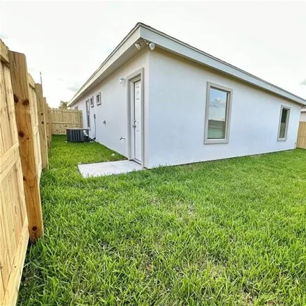 Image 3 - 5860 5 Mile Line, Shary Groves Estates Colonia, Hidalgo County, TX 78573, USA - House for sale