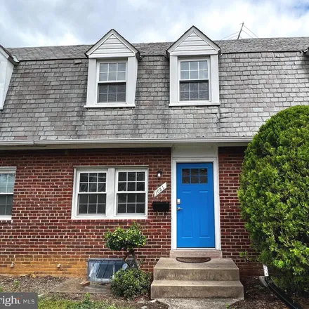 Rent this 3 bed townhouse on 1051 North Monroe Street in Arlington, VA 22201