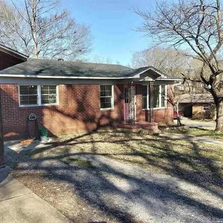 Buy this 3 bed house on 898 Main Street in Hot Springs, AR 71913