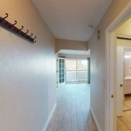 Buy this 1 bed apartment on #h1,3701 Southwest Condor Avenue in Southwest Portland, Portland