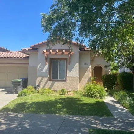 Rent this 3 bed house on Paradise Valley Golf Course in 3950 Paradise Valley Drive, Fairfield